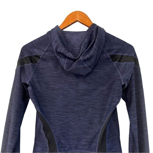 3 for $30! Gap navy active wear sweater. Size xs - Picture 7 of 7